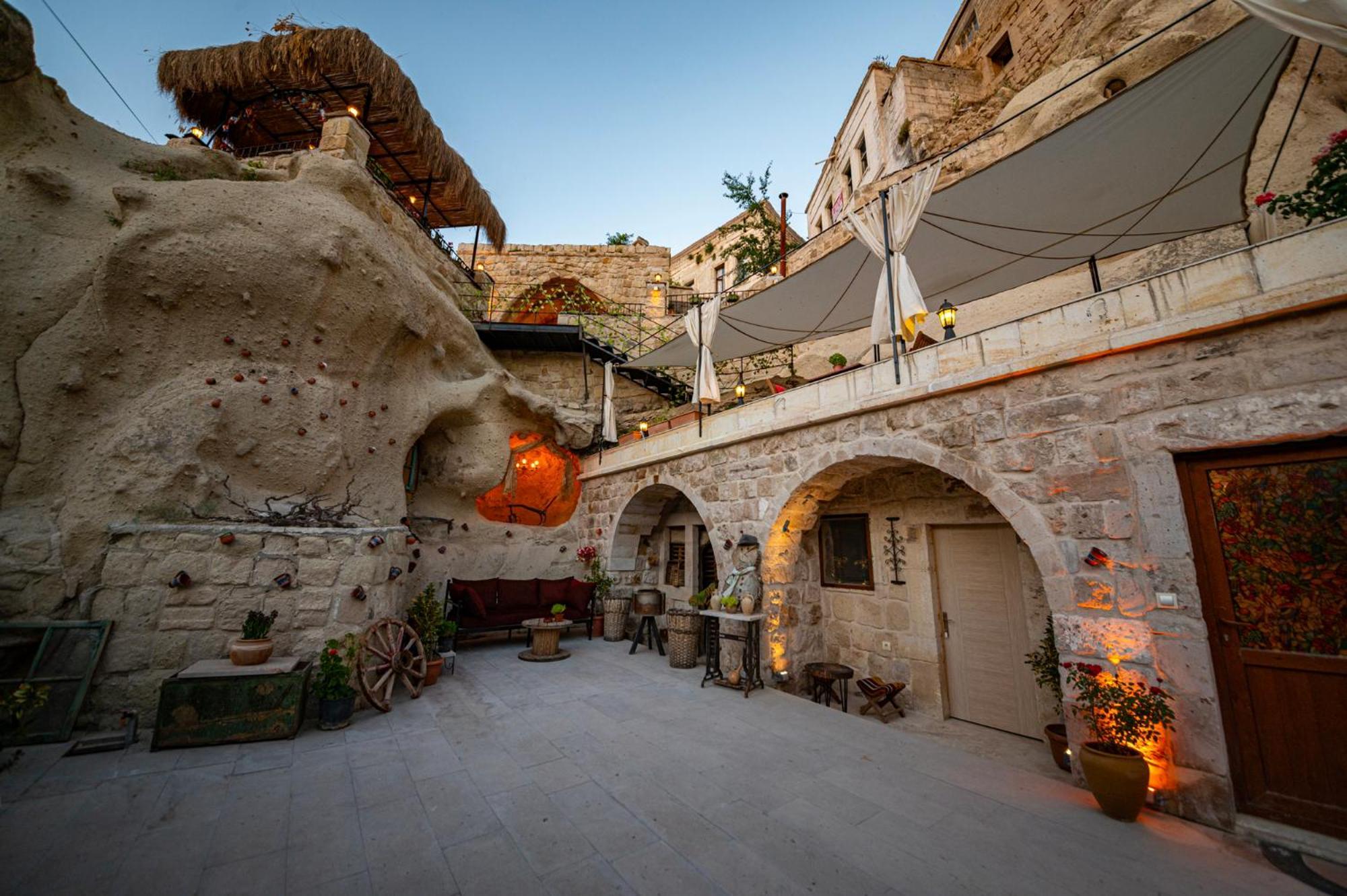 Shiraz Cave Cappadocia Bed & Breakfast Ürgüp Exterior photo