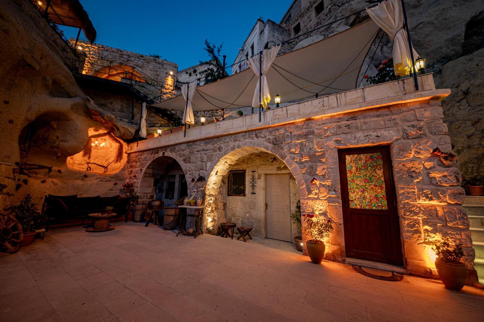 Shiraz Cave Cappadocia Bed & Breakfast Ürgüp Exterior photo